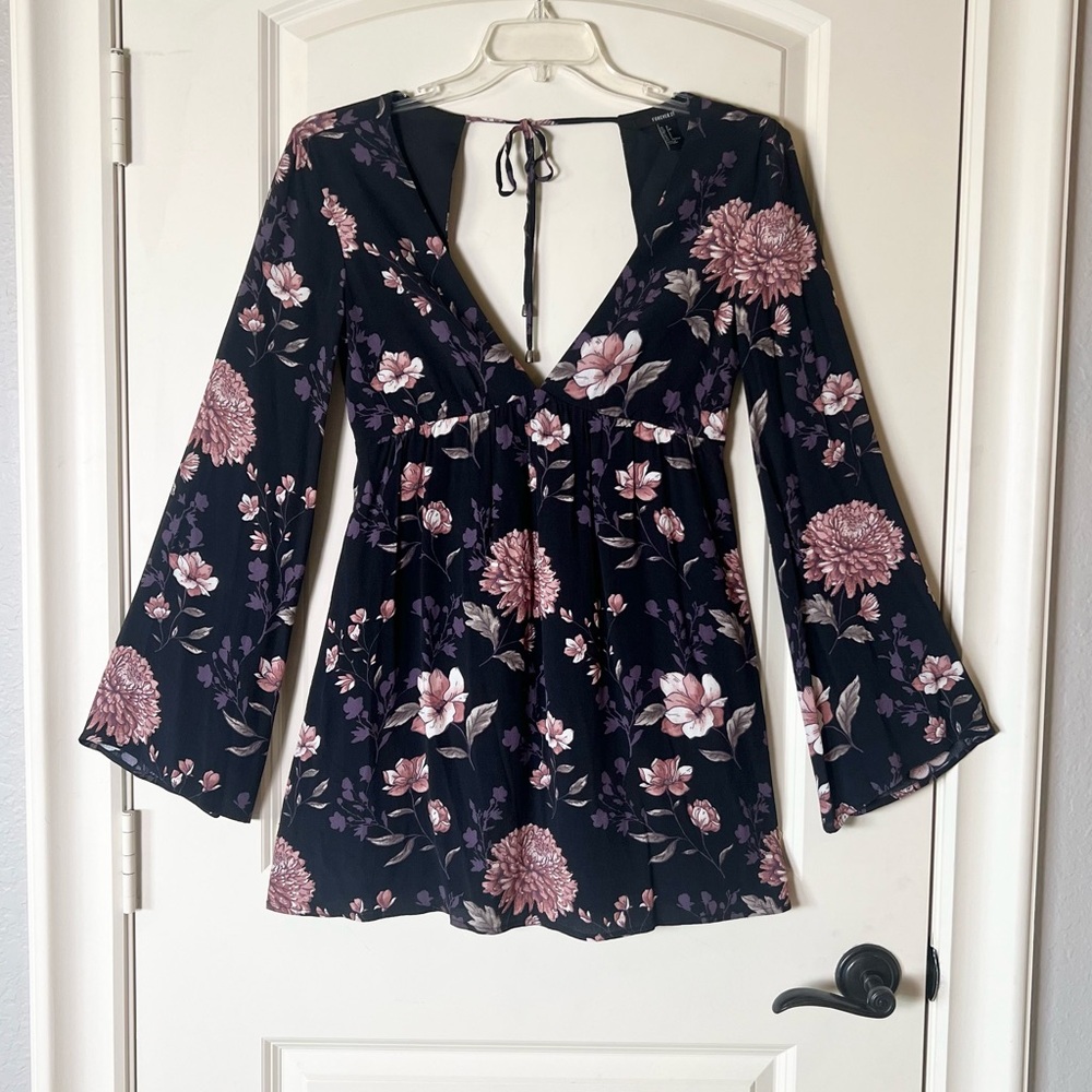 Forever 21 Boho Floral Mini Dress Black Bell Sleeve Open Back Whimsigoth Small